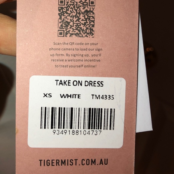 Take On Dress - Picture 3 of 3